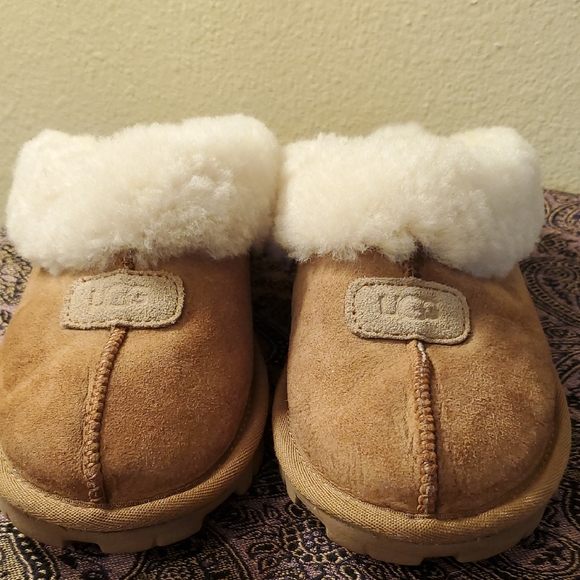 UGG Tan Suede Shearling Slipper Clogs Sz 6 - Picture 1 of 8